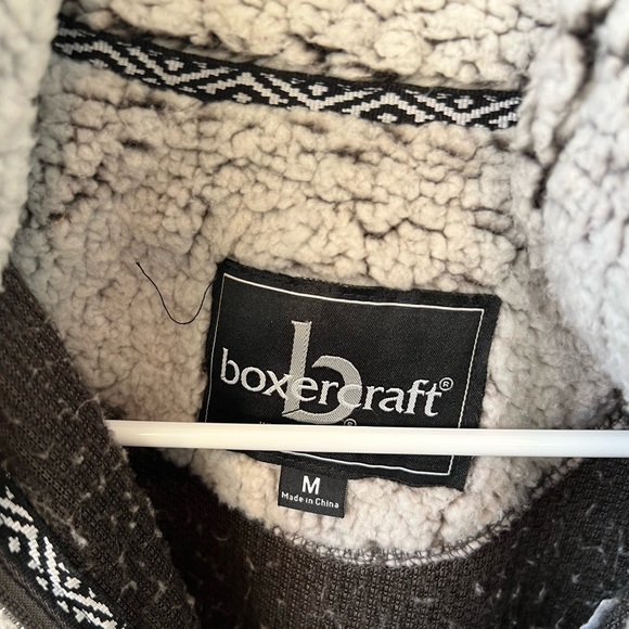 Fuzzy University of Minnesota zip up - Picture 4 of 4